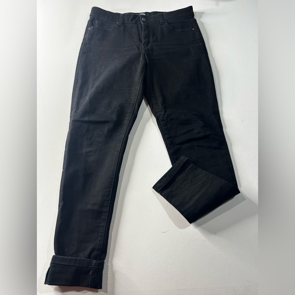 LuLaRoe Size 30 Stretchy and Stylish Black Jeans